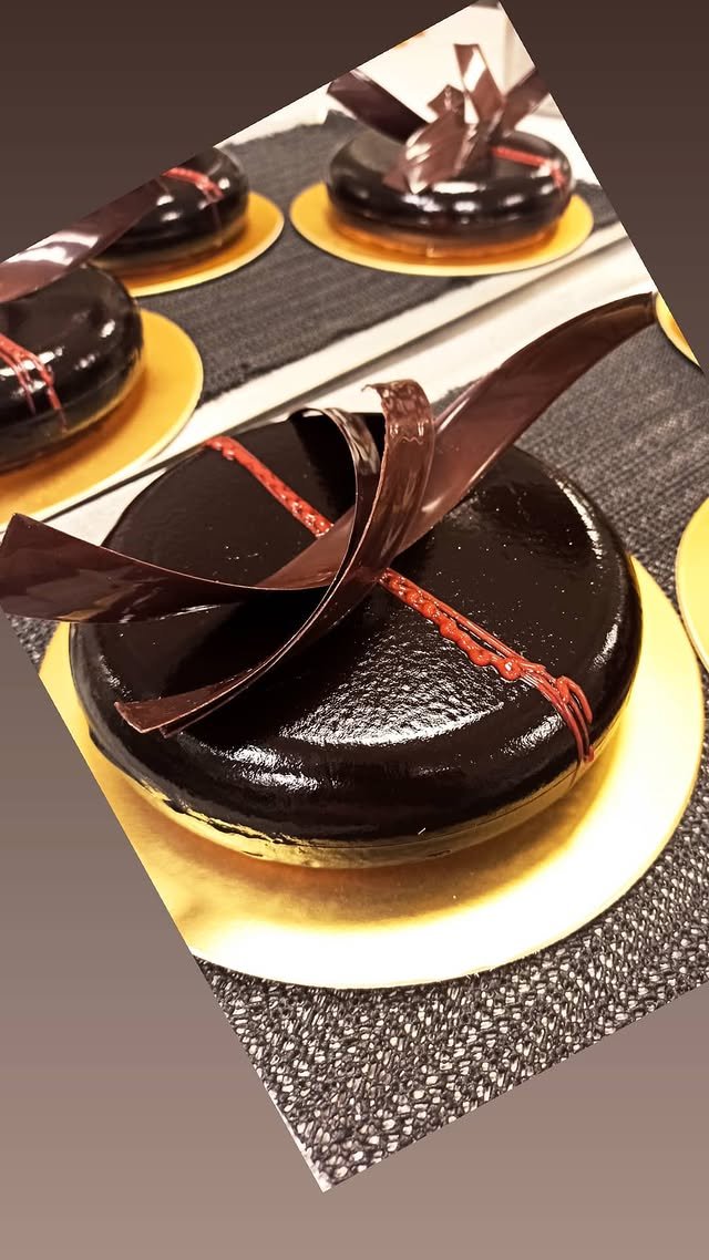 Anniversary Dinner with a Private Chef: A Night That Feels Intentional